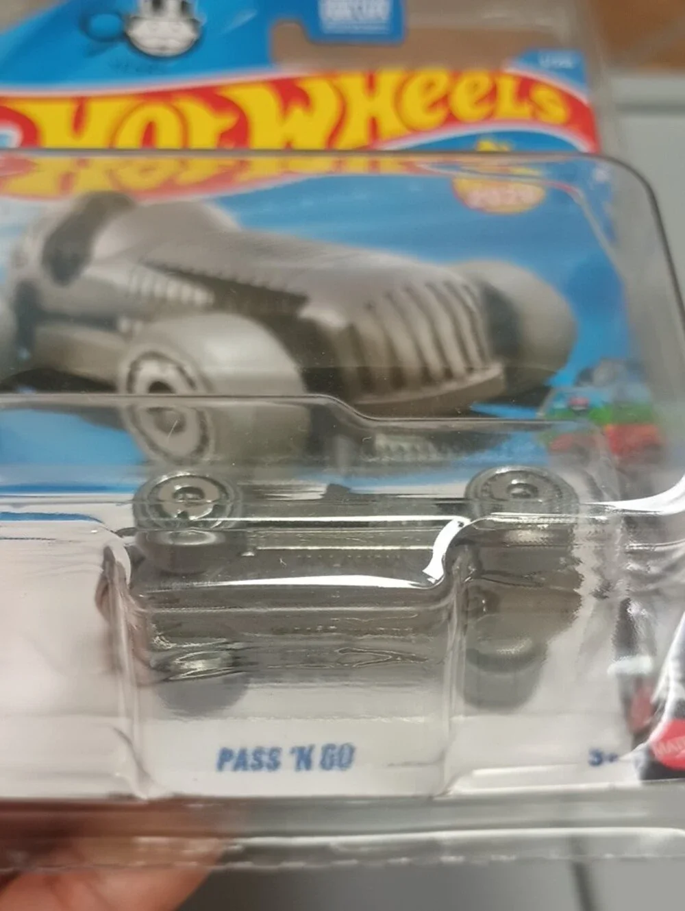 Hot wheels monopoly Pass N Go 90 Anniversary